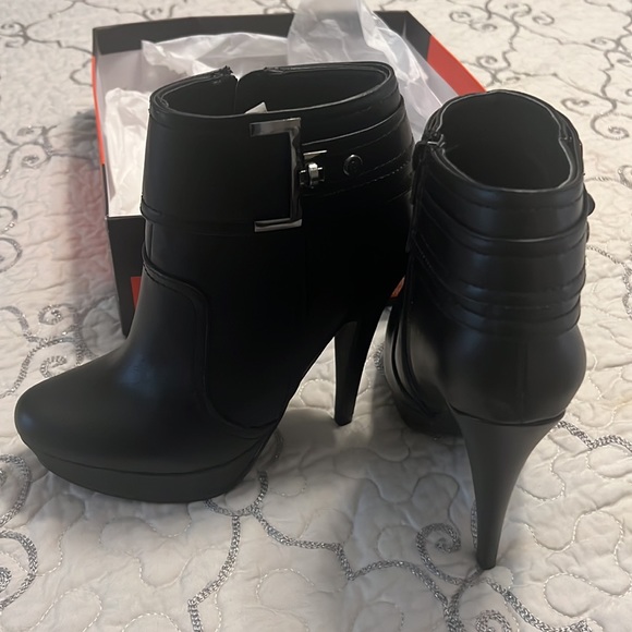 G by Guess Shoes - G by Guess 7W black